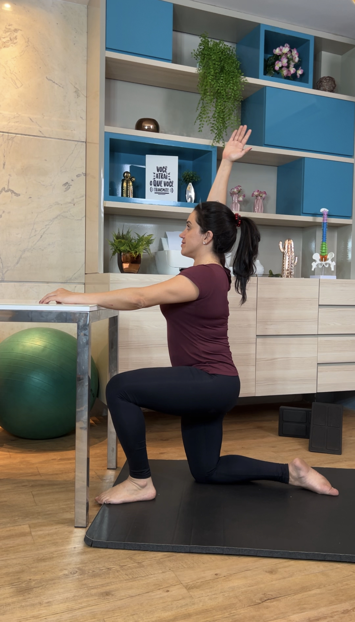 Capa do material de b&ocirc;nus com exerc&iacute;cios para paciente p&oacute;s AVC